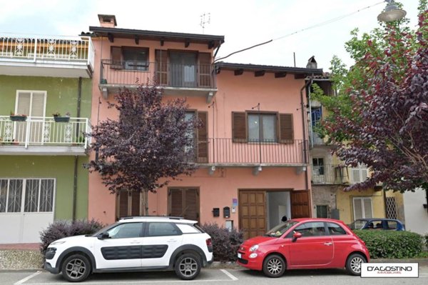 casa indipendente in vendita a San Giorgio Canavese