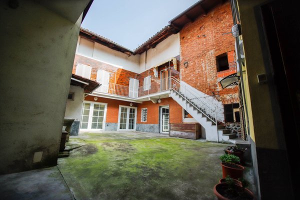 casa semindipendente in vendita a San Giorgio Canavese