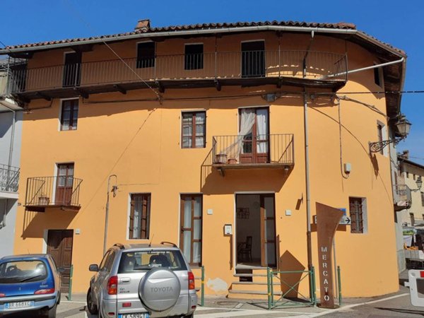 casa indipendente in vendita a San Giorgio Canavese