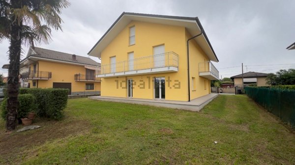 casa indipendente in vendita a San Giorgio Canavese