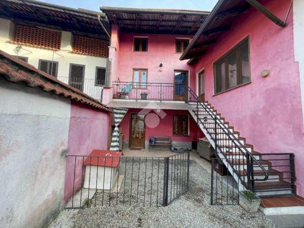 casa indipendente in vendita a San Giorgio Canavese