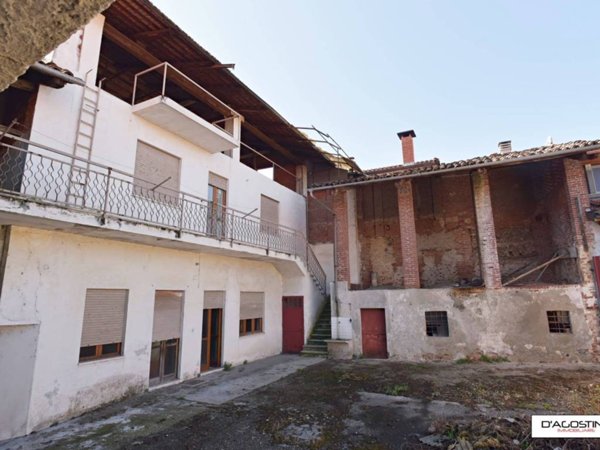 casa indipendente in vendita a San Giorgio Canavese