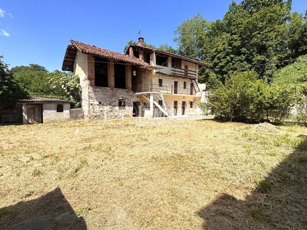 casa indipendente in vendita a San Giorgio Canavese