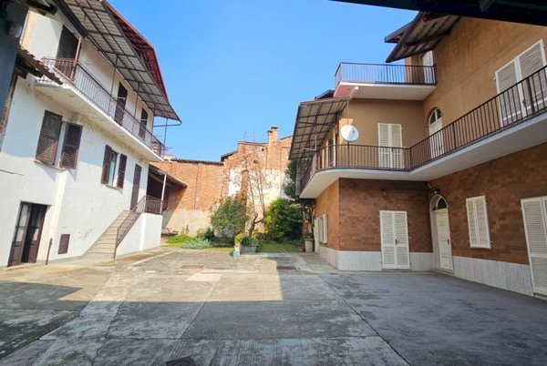 casa indipendente in vendita a San Giorgio Canavese
