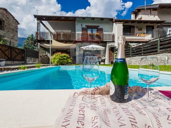 casa indipendente in vendita a San Giorio di Susa