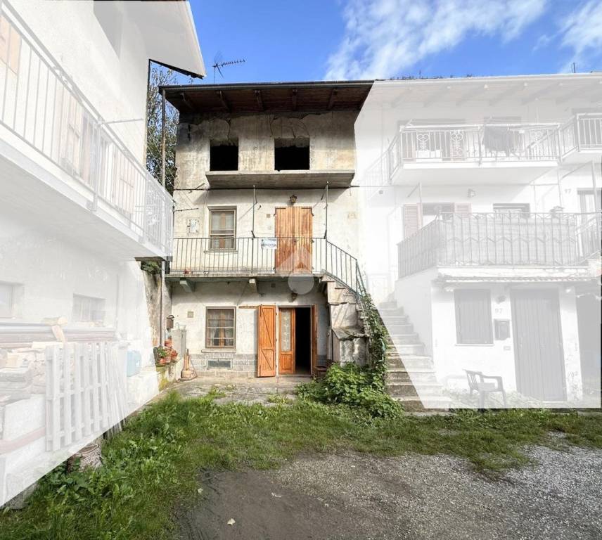 casa semindipendente in vendita a San Giorio di Susa