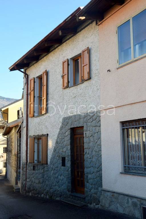 casa indipendente in vendita a San Giorio di Susa
