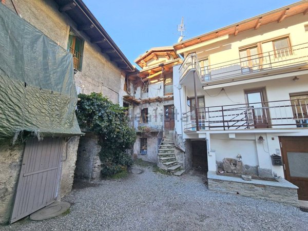 casa indipendente in vendita a San Giorio di Susa
