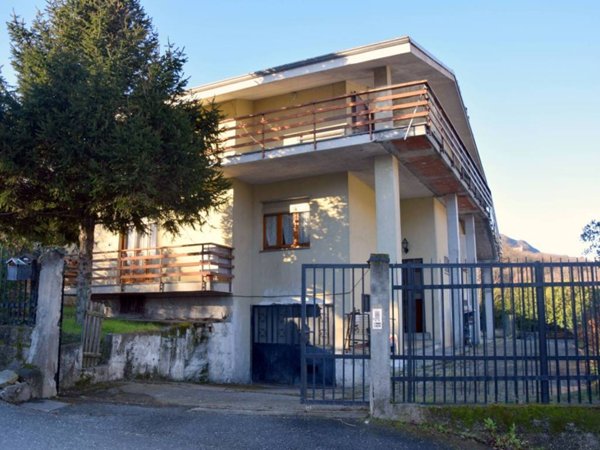 casa indipendente in vendita a San Giorio di Susa