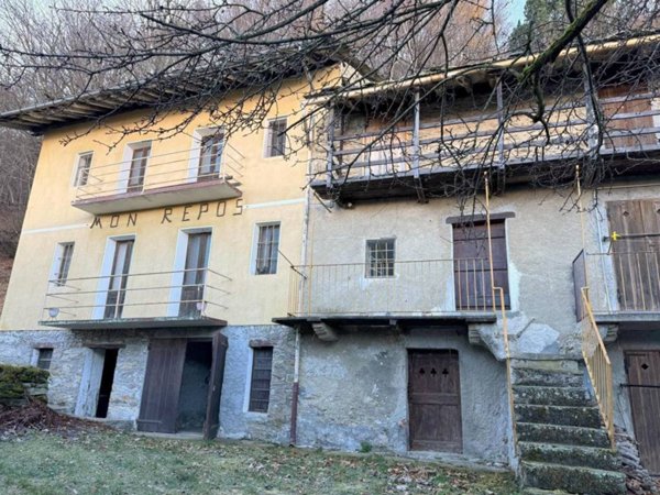 casa indipendente in vendita a San Giorio di Susa in zona Città