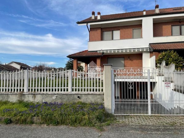 casa indipendente in vendita a San Giusto Canavese