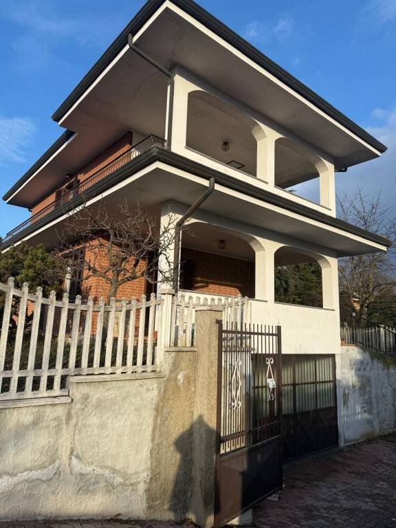 casa indipendente in vendita a San Giusto Canavese