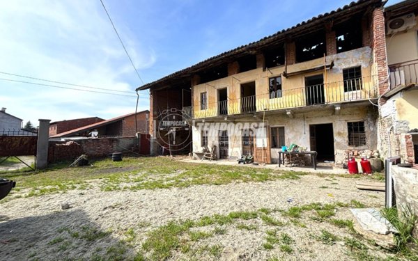 casale in vendita a San Giusto Canavese