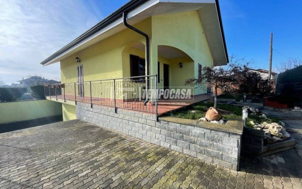 casa indipendente in vendita a San Giusto Canavese