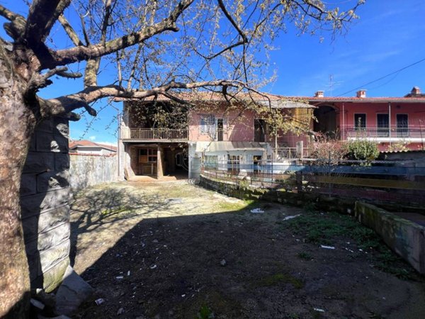 casa indipendente in vendita a San Giusto Canavese