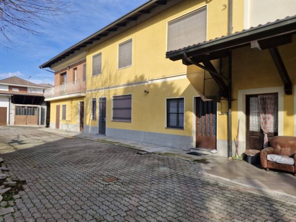intera palazzina in vendita a San Giusto Canavese