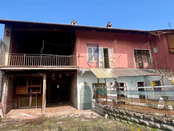 casa indipendente in vendita a San Giusto Canavese