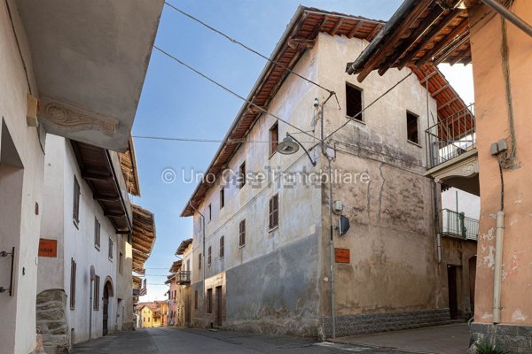 casale in vendita a San Martino Canavese