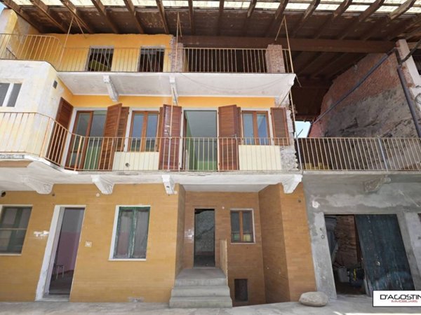 casa indipendente in vendita a San Martino Canavese