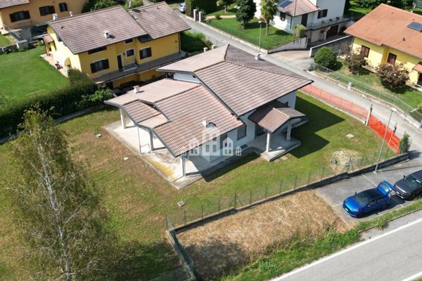 casa indipendente in vendita a San Martino Canavese