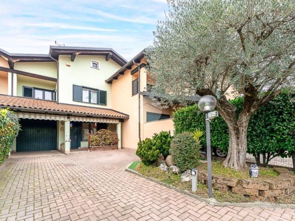 casa indipendente in vendita a San Maurizio Canavese