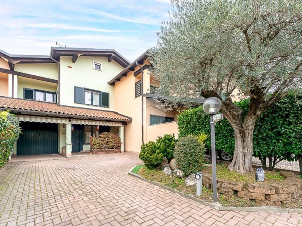 casa indipendente in vendita a San Maurizio Canavese