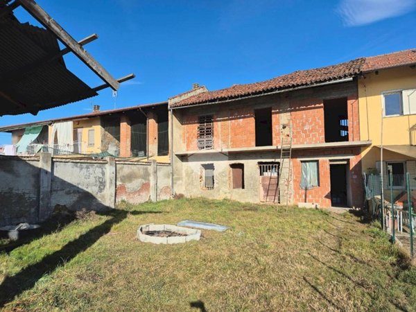 casa semindipendente in vendita a San Maurizio Canavese in zona Malanghero