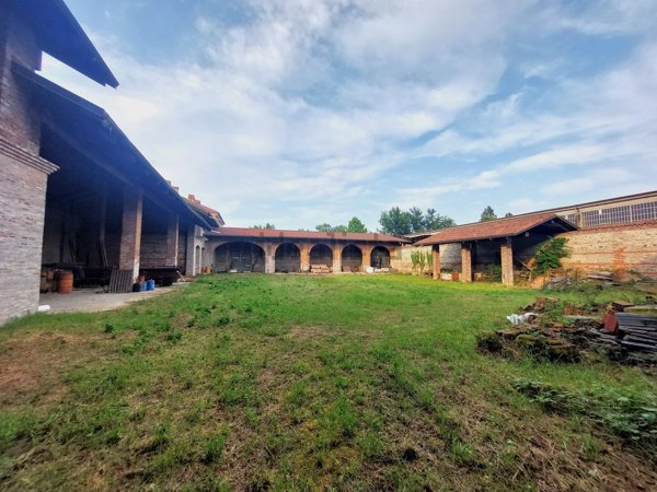 casale in vendita a San Maurizio Canavese