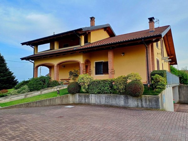 casa indipendente in vendita a San Maurizio Canavese