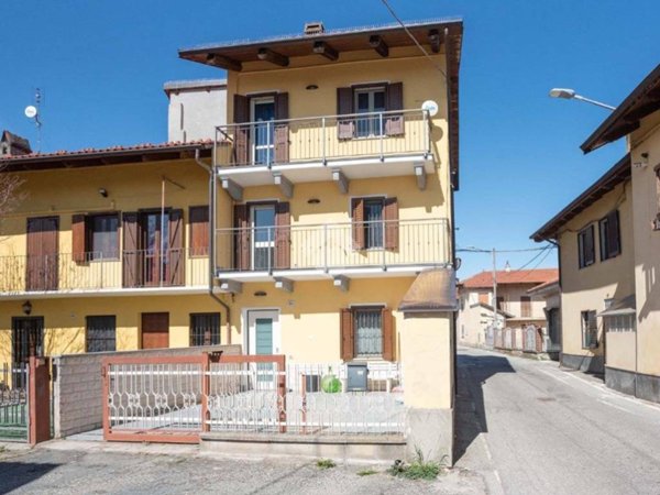 casa indipendente in vendita a San Maurizio Canavese in zona Malanghero
