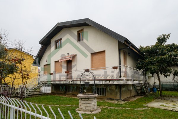 casa indipendente in vendita a San Maurizio Canavese