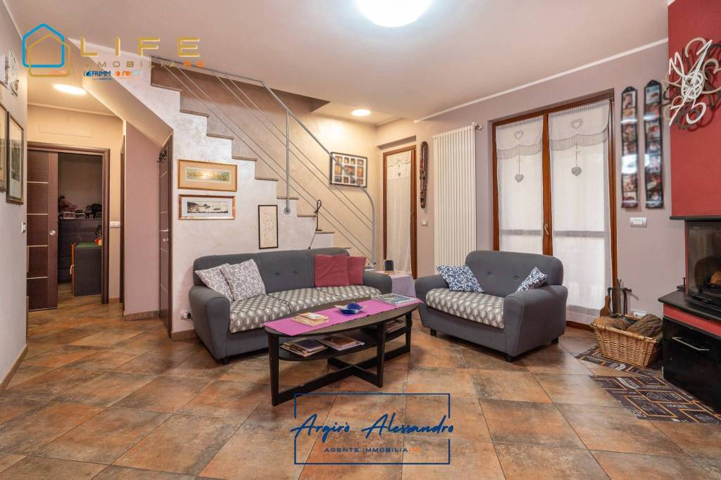 casa indipendente in vendita a San Maurizio Canavese