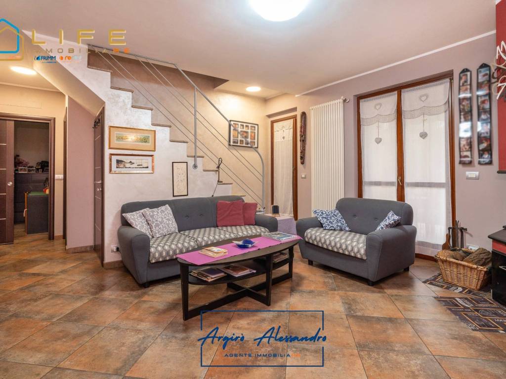 casa indipendente in vendita a San Maurizio Canavese