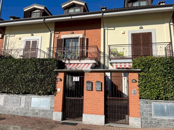 casa indipendente in vendita a San Maurizio Canavese