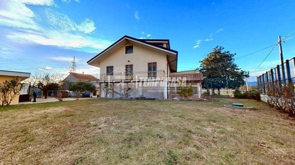 casa indipendente in vendita a San Maurizio Canavese