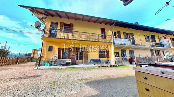 casa indipendente in vendita a San Maurizio Canavese in zona Malanghero
