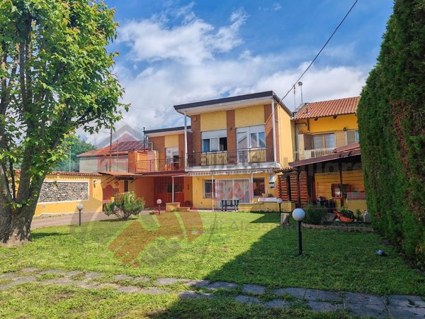 casa semindipendente in vendita a San Maurizio Canavese