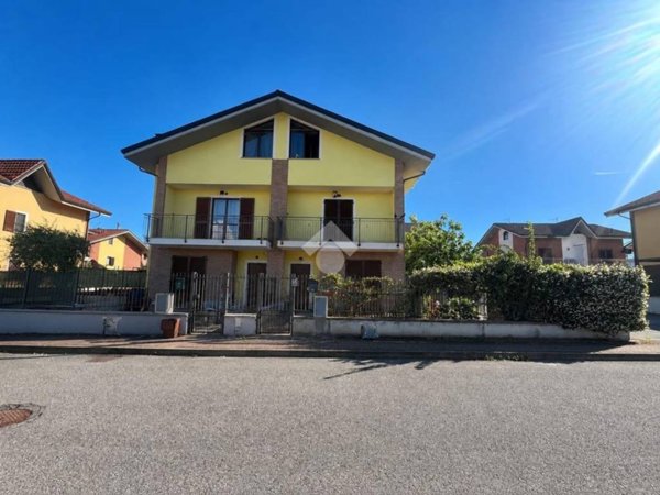 casa indipendente in vendita a San Maurizio Canavese