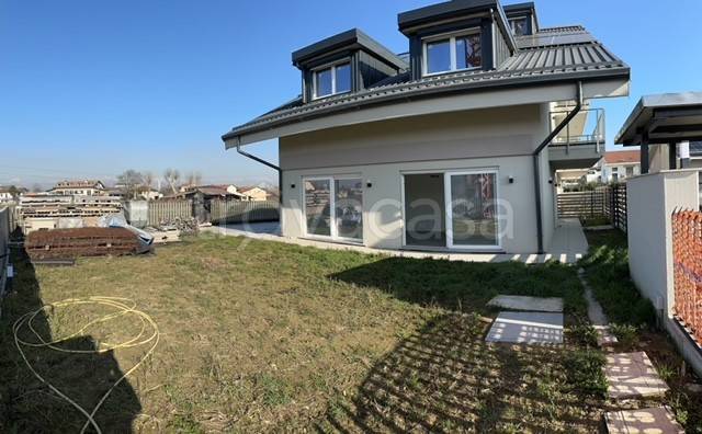 casa indipendente in vendita a San Mauro Torinese in zona Oltre Po