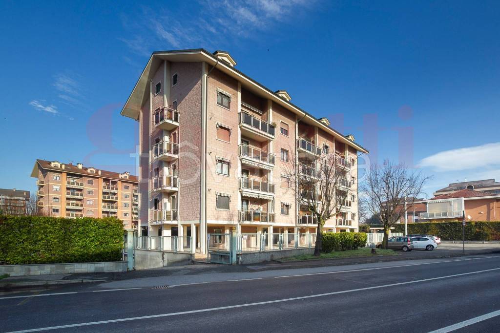 locale di sgombero in vendita a San Mauro Torinese in zona Oltre Po