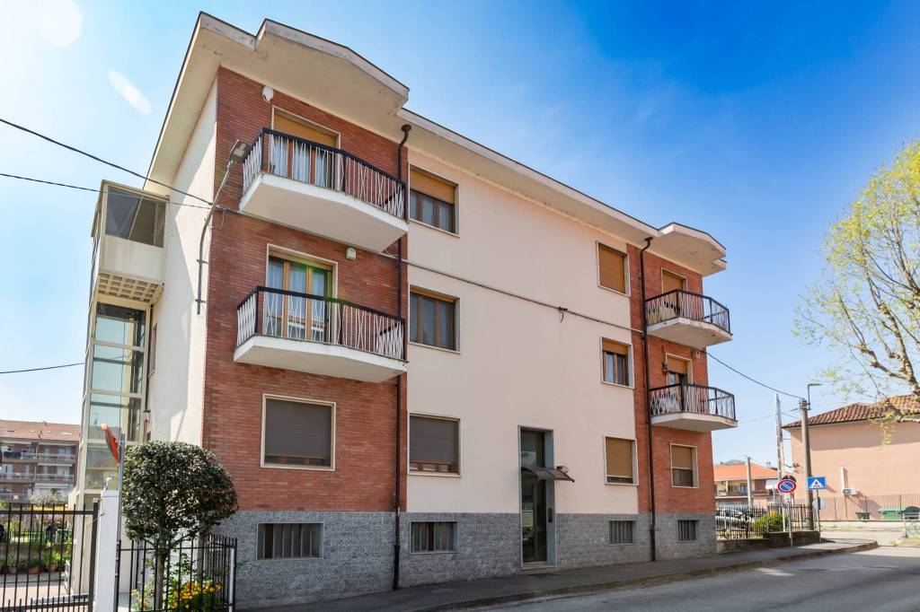 appartamento in vendita a San Mauro Torinese in zona Oltre Po