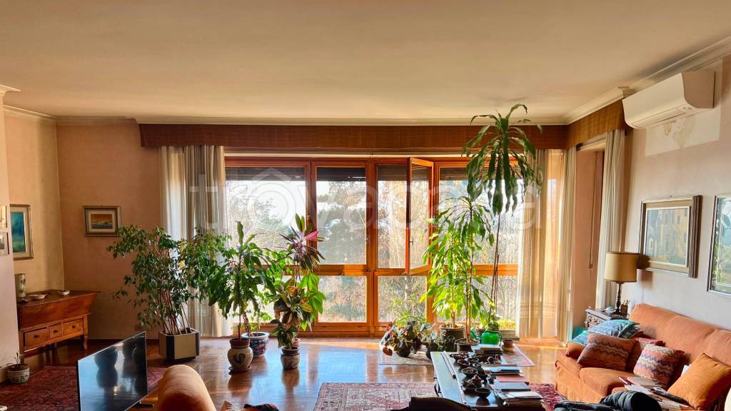 appartamento in vendita a San Mauro Torinese in zona Sambuy