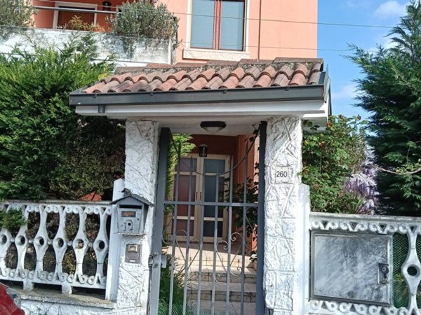 casa indipendente in vendita a San Mauro Torinese in zona Oltre Po