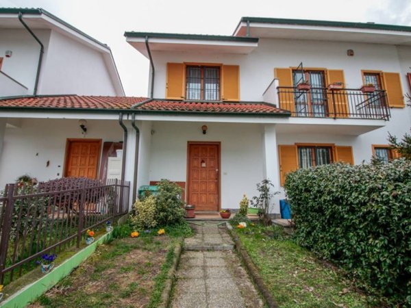casa indipendente in vendita a San Mauro Torinese in zona Oltre Po