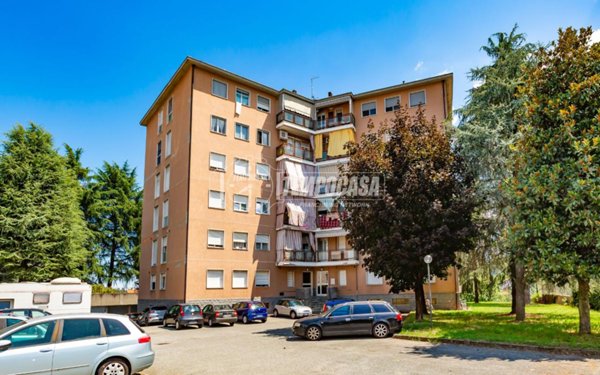 appartamento in vendita a San Mauro Torinese in zona Pescarito