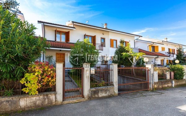 casa indipendente in vendita a San Mauro Torinese in zona Oltre Po