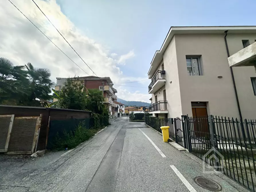 casa semindipendente in vendita a San Mauro Torinese in zona Bertoulla