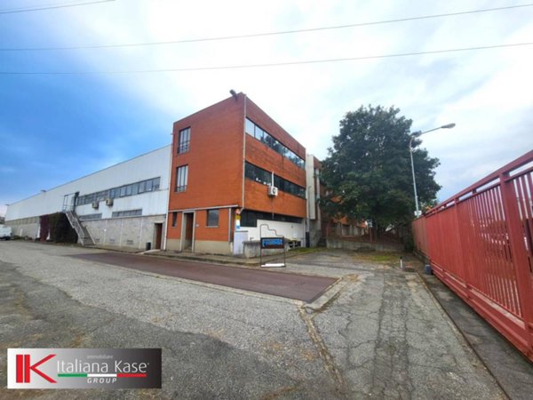 capannone in vendita a San Mauro Torinese in zona Pescarito