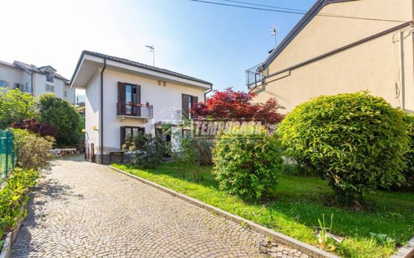 casa indipendente in vendita a San Mauro Torinese in zona Pescatori