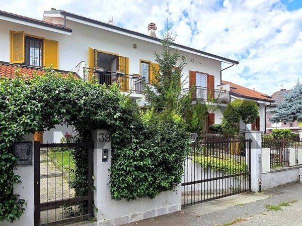 casa indipendente in vendita a San Mauro Torinese
